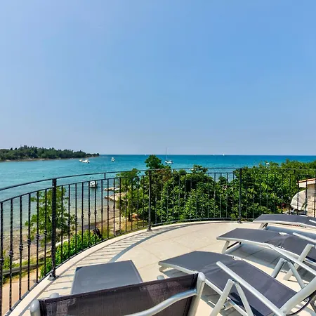 Apartment Moderne Mit Schoener Dachterrasse Lovrecica (Istria)